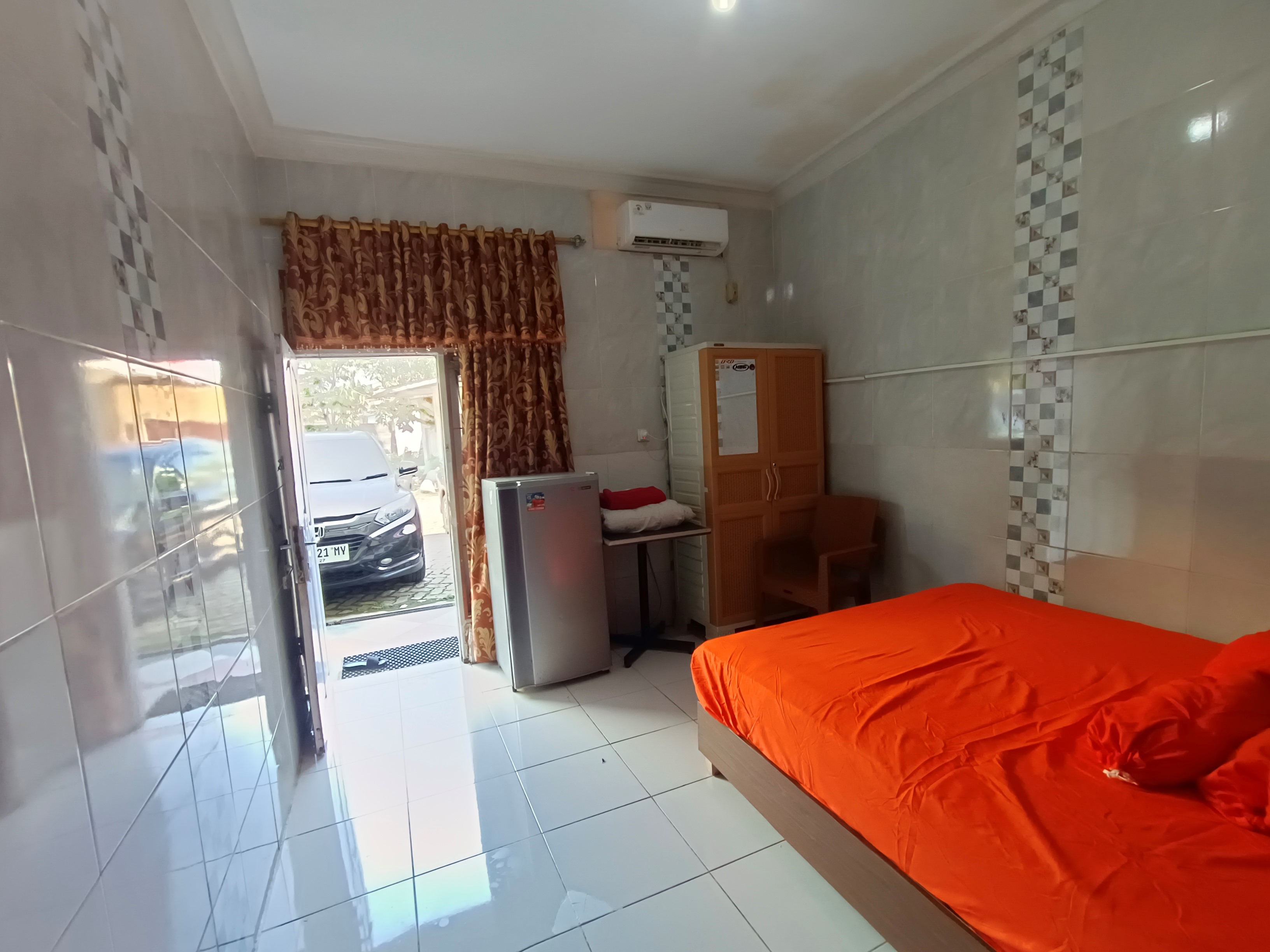 Kamar 103C