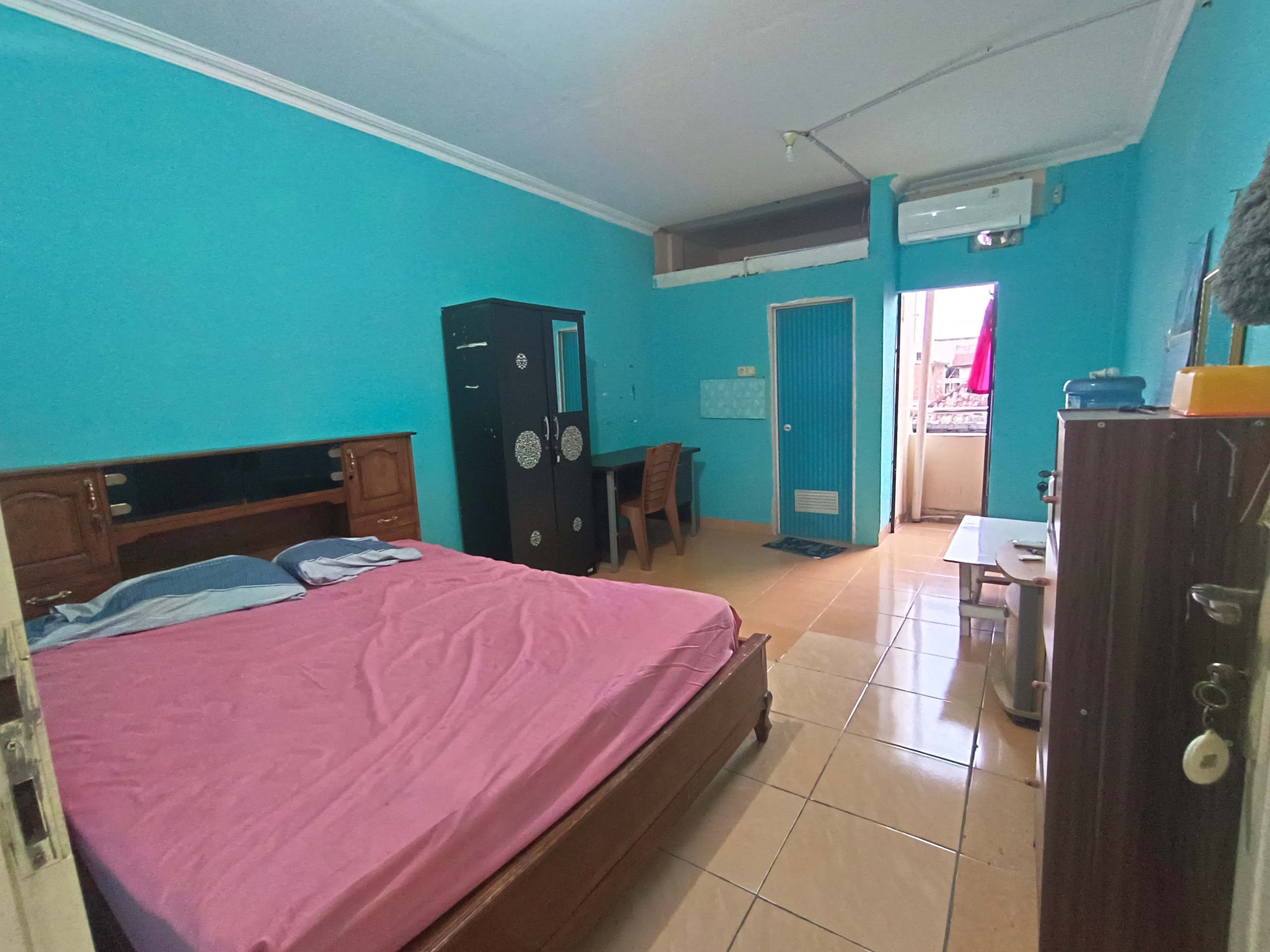 Kamar 1E