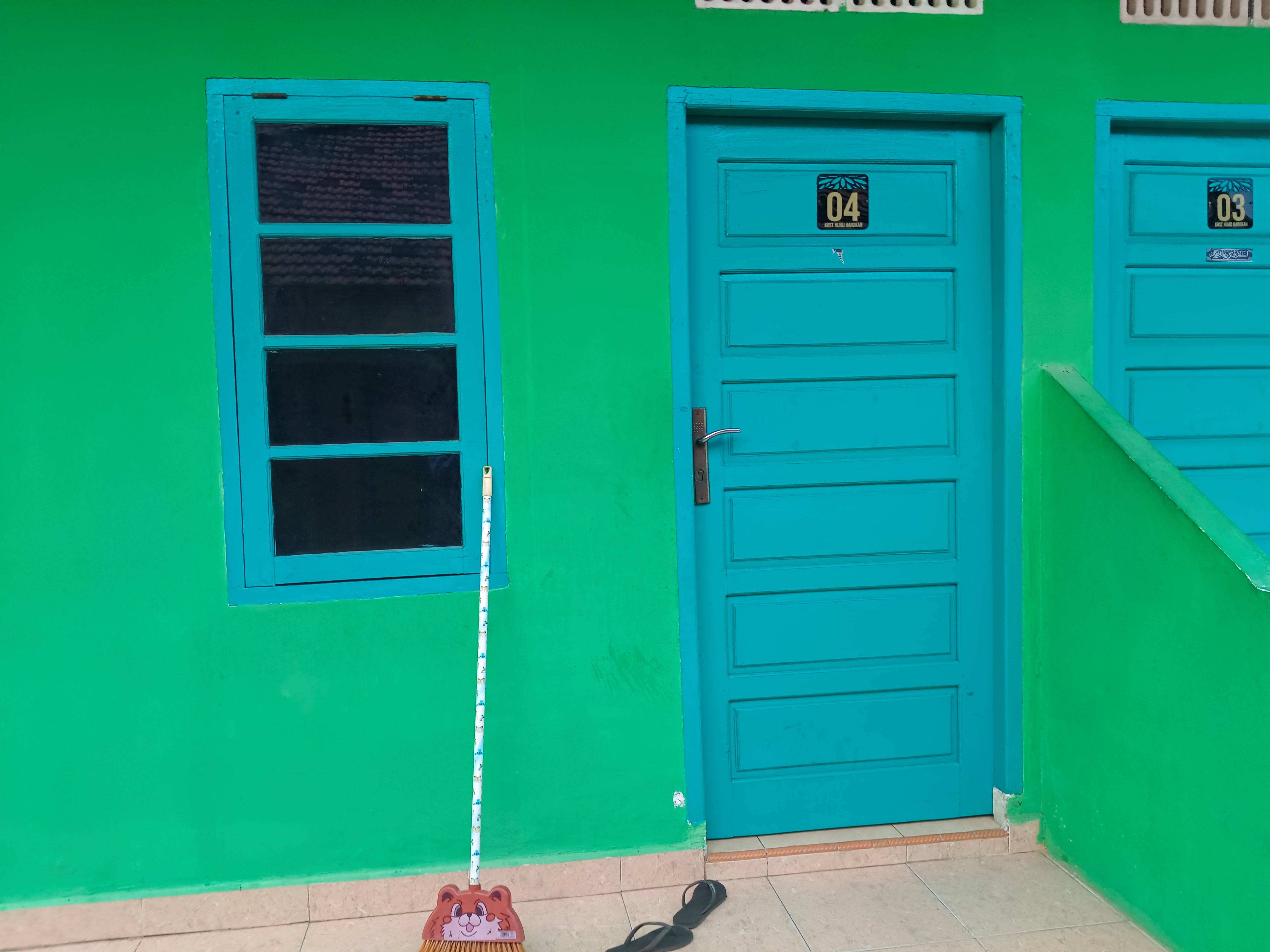 Kamar 04
